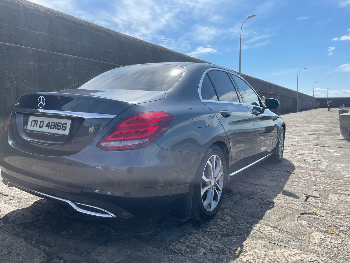 Mercedes-Benz C-Class 2017 - Image 3
