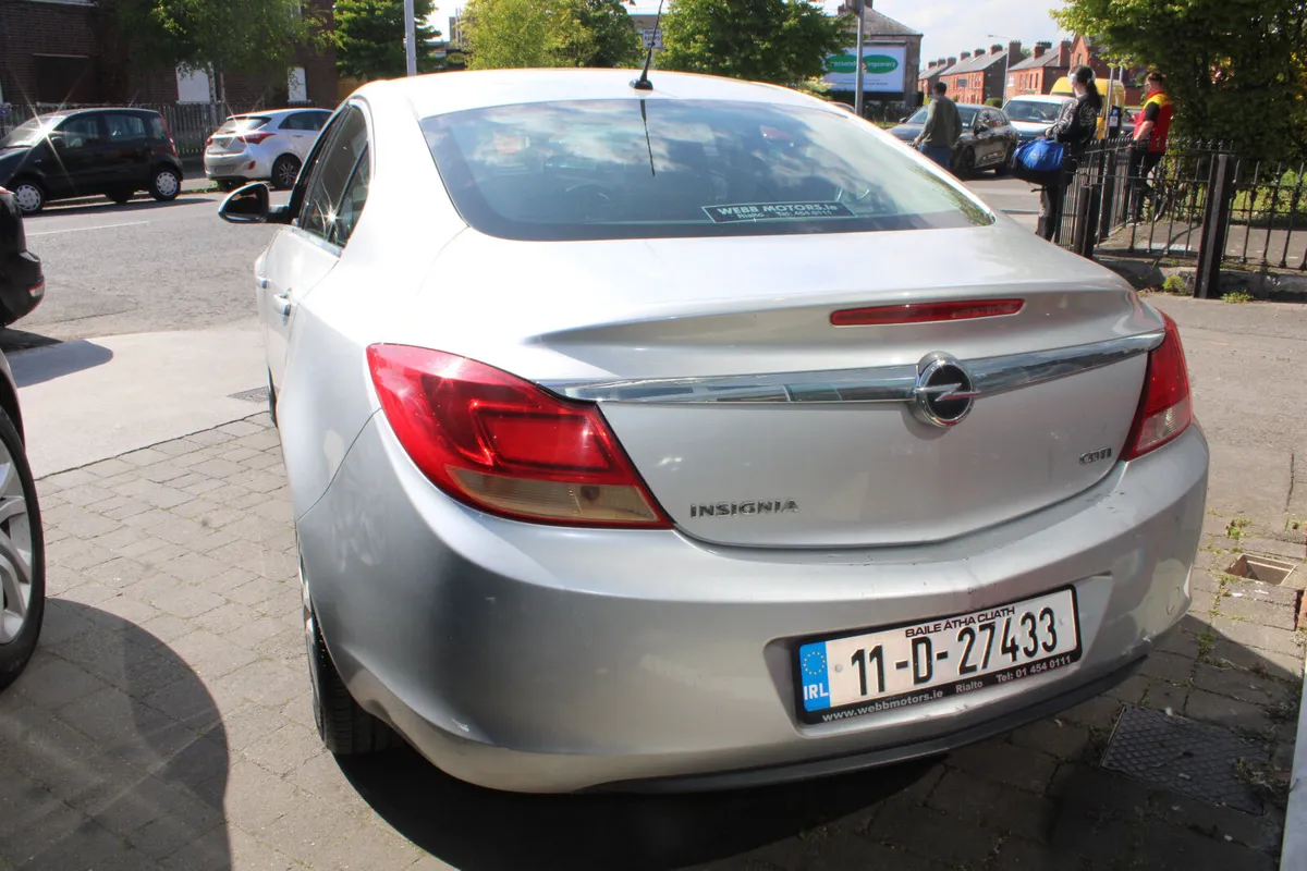 Opel Insignia SC 2.0 CDTI 2011 - Image 4