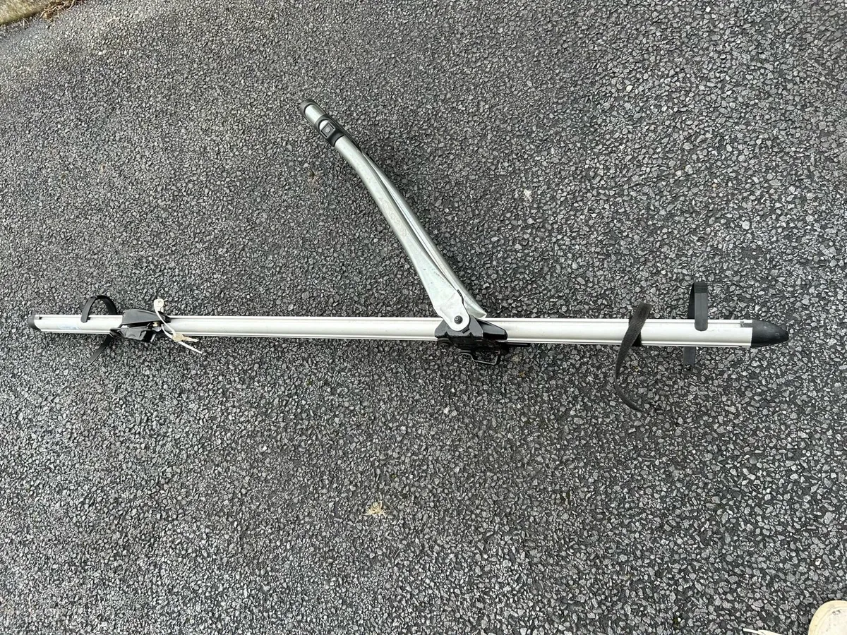 1 car roof bike carrier - Image 1