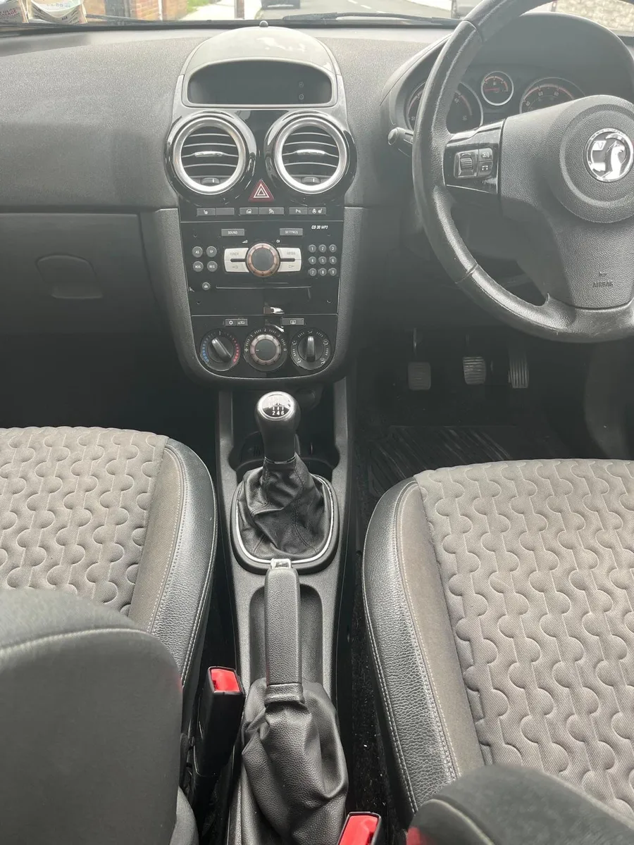 Opel Corsa 2014 ( CDTi) 1.3 - Image 4