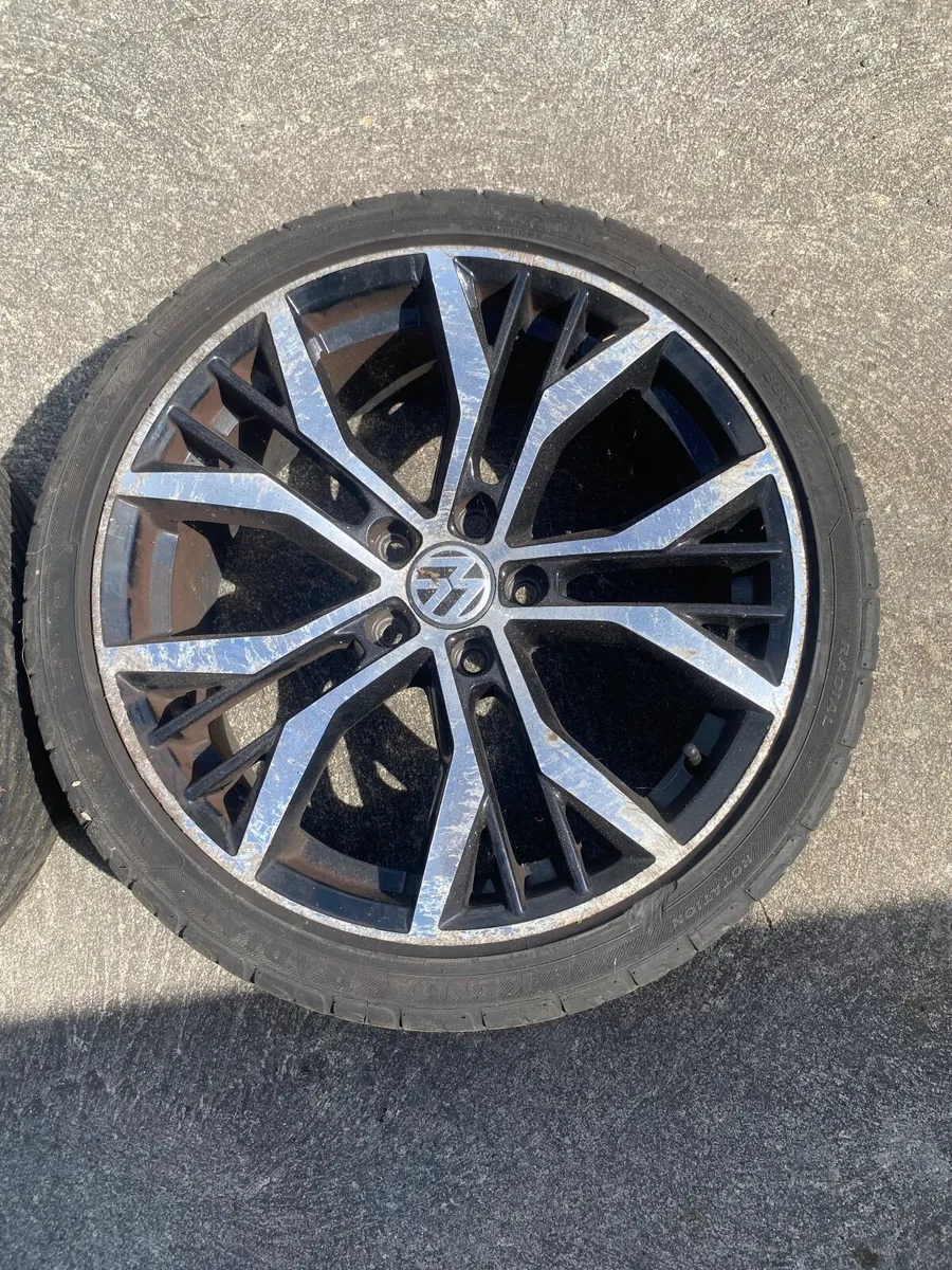 Volkswagen Golf 2014 - Image 2