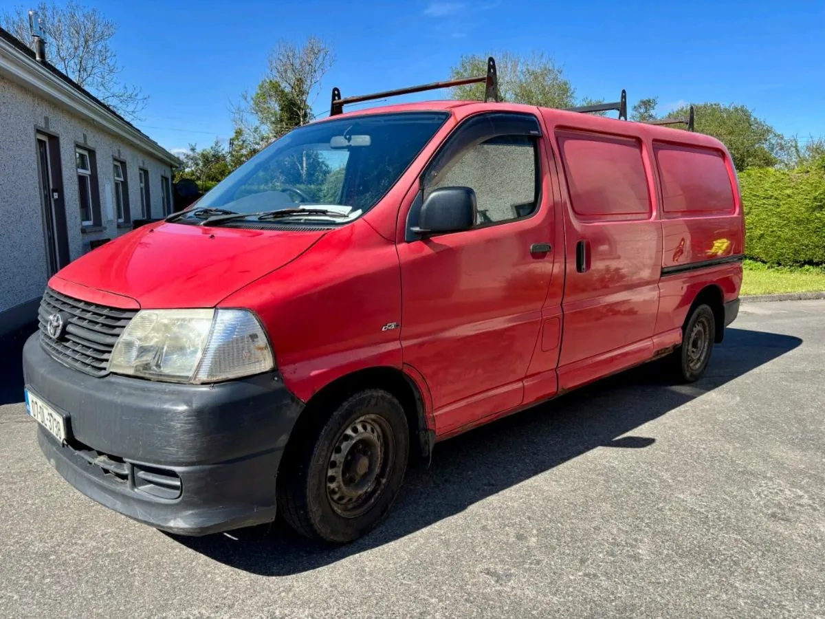 Toyota Hiace 07 - Image 3