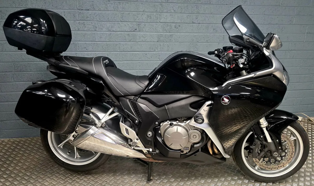 2013 Honda VFR1200 - Image 1
