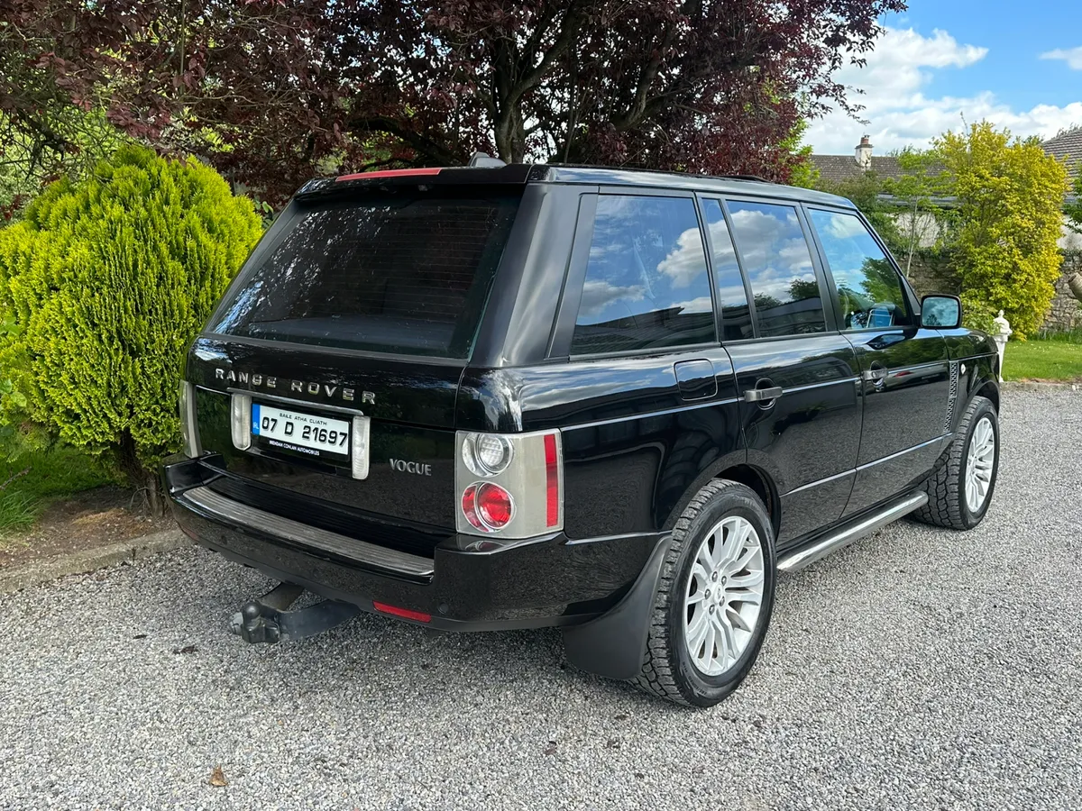 Range Rover HSE V8 5 Seat Utility - Image 4