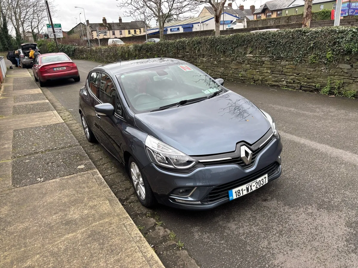 Renault Clio - Image 1