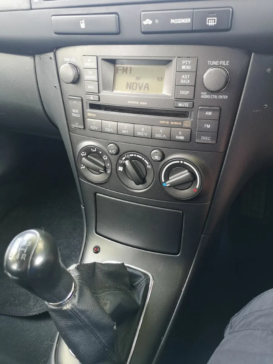 Toyota Avensis 2009 - Image 3