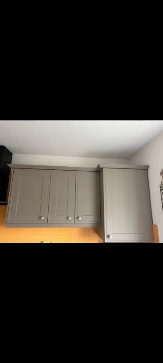 10 Kitchen Press Doors, 3 Drawers. €250 - Image 1
