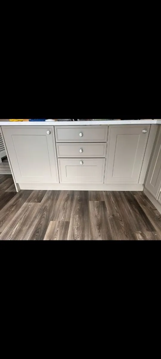 10 Kitchen Press Doors, 3 Drawers. €250 - Image 3