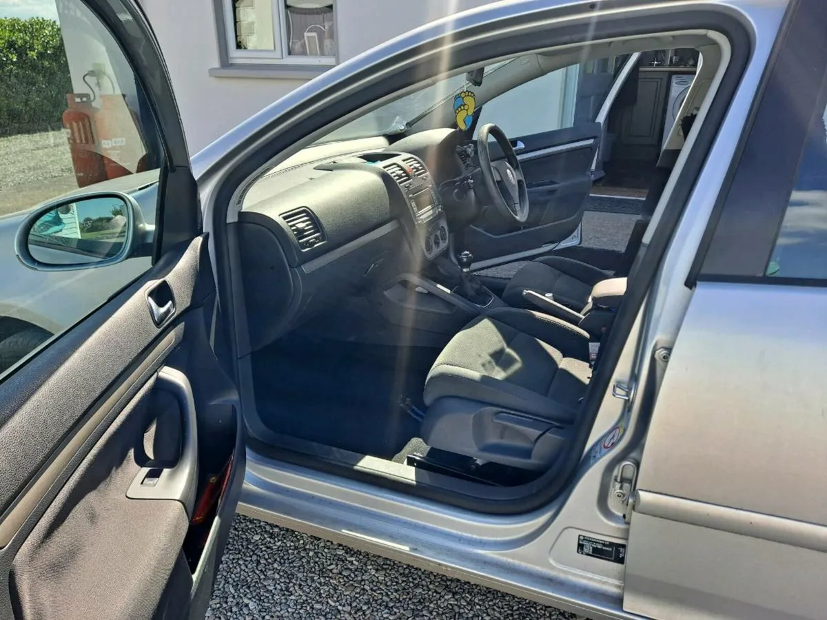 07 Golf - Image 2