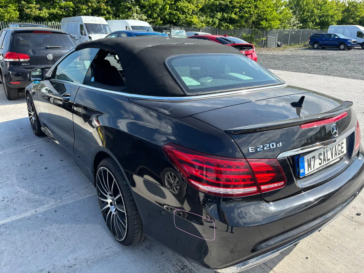 16 E220d AMG Premium Theft Damage 110kmiles Drives - Image 4