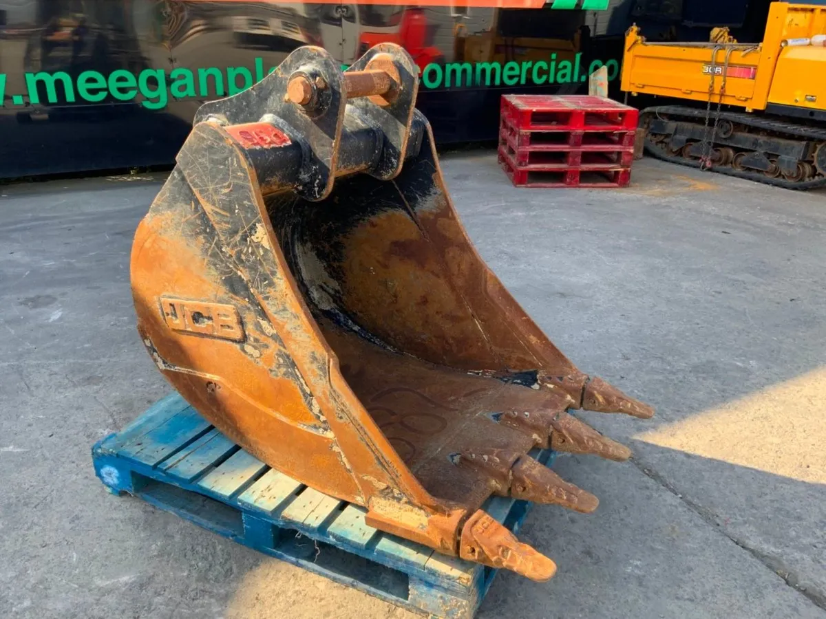 36" JCB DIGGING BUCKET.....65mm PINS.......382v. - Image 3