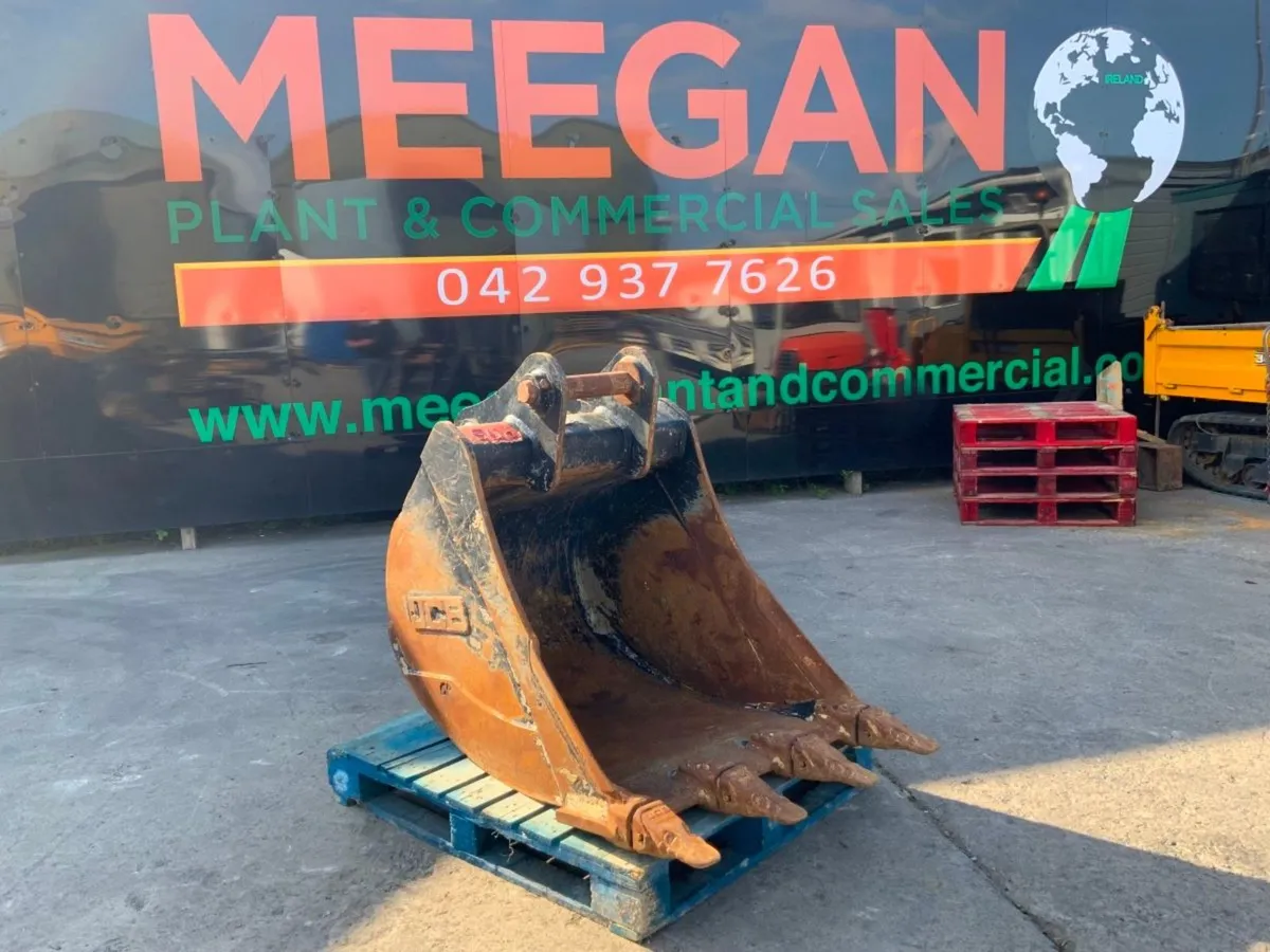 36" JCB DIGGING BUCKET.....65mm PINS.......382v. - Image 1