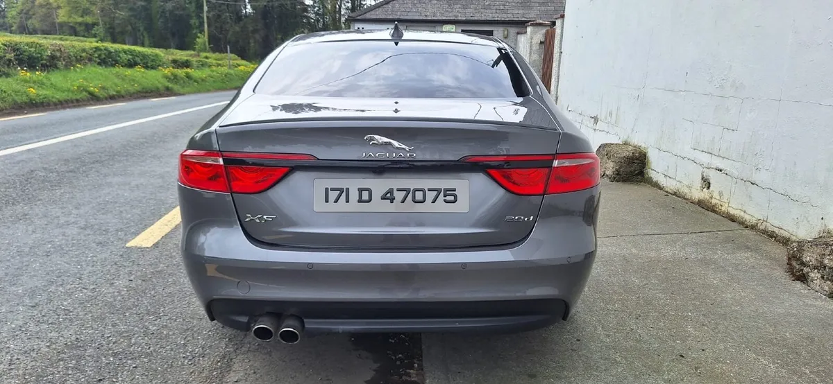 Jaguar XF 2017 - Image 3