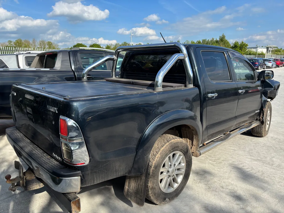 12 Hilux 3.0 D4D Invicible 140k Miles Starting - Image 3
