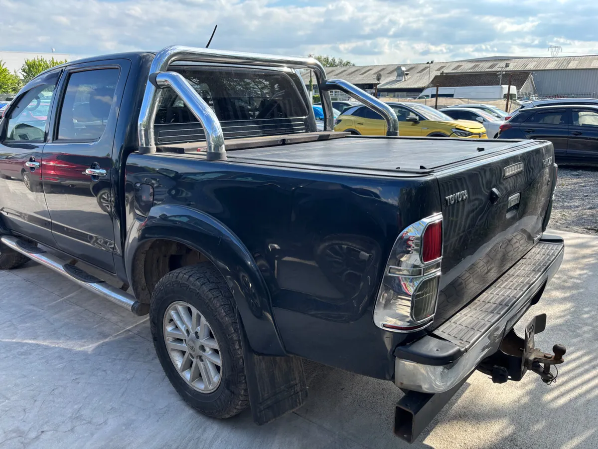 12 Hilux 3.0 D4D Invicible 140k Miles Starting - Image 4