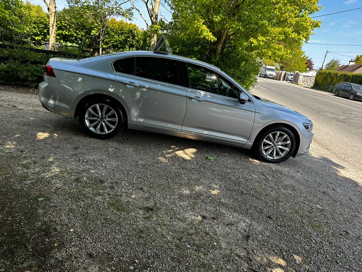 211 VOLKSWAGEN PASSAT 2.0 TDI - Image 2