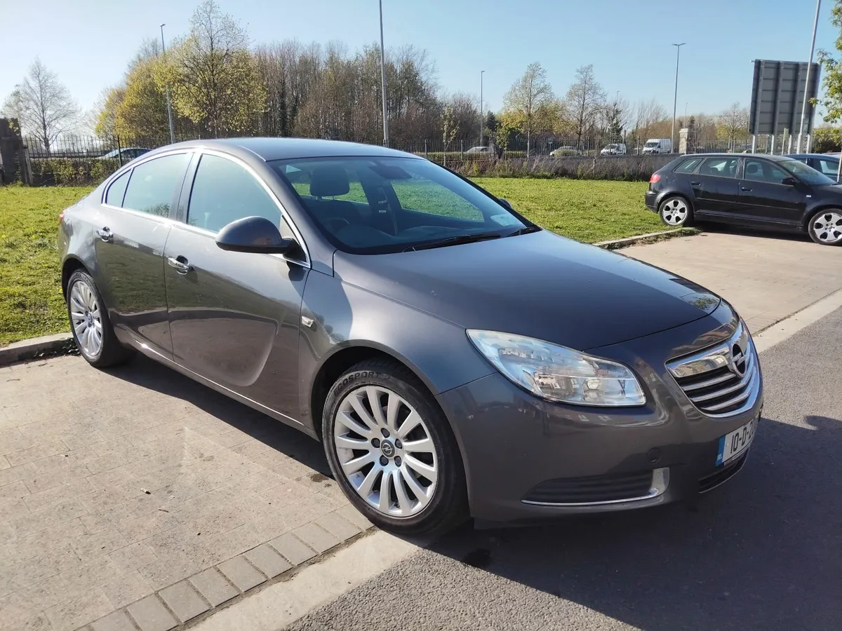 Opel Insignia 2010 - Image 1