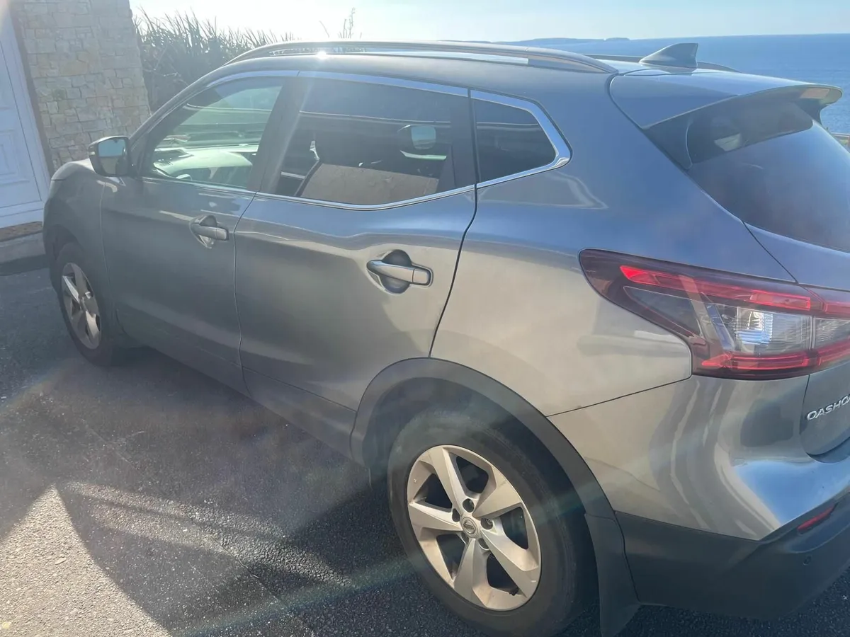 Nissan Qashqai SV - 2017 - 1.5L DCI - Image 2