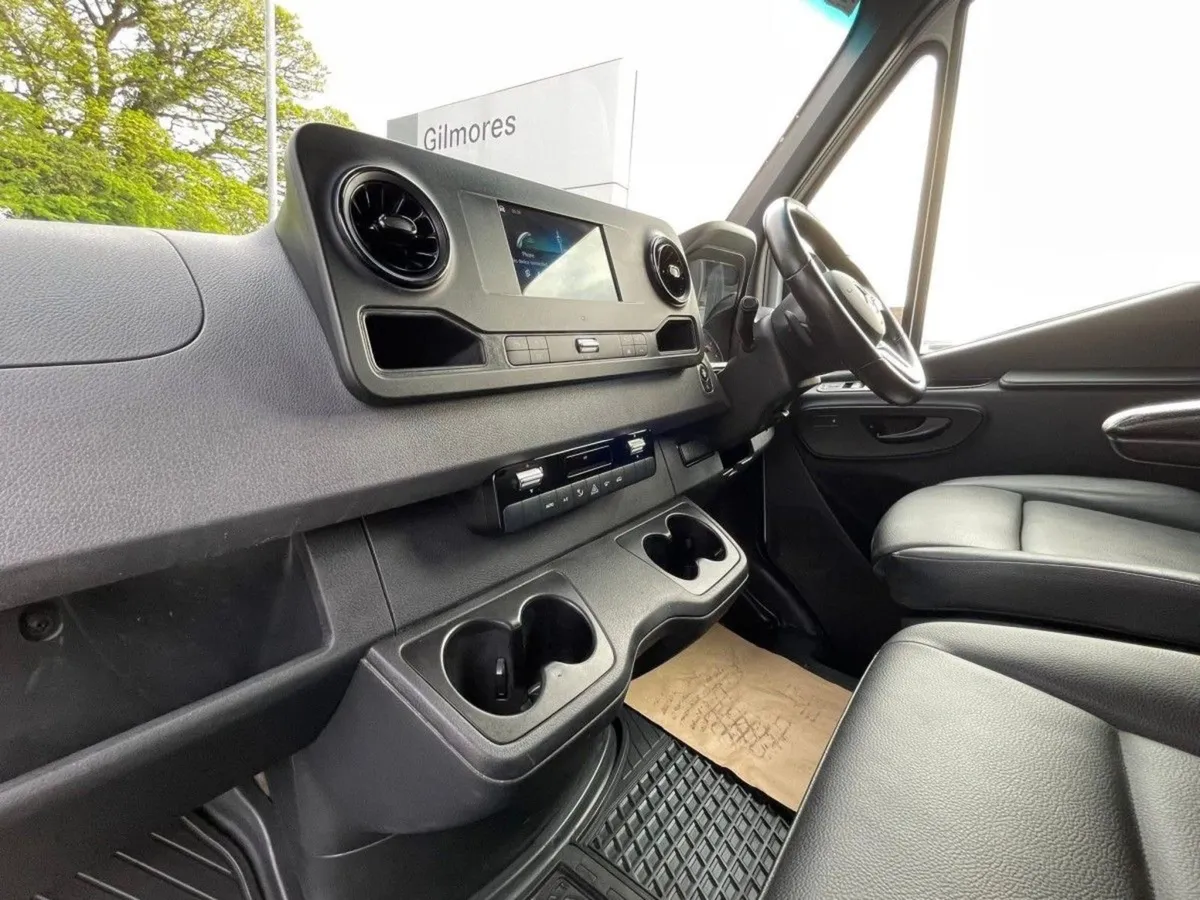 Mercedes-Benz Sprinter 214 MWB High Roof Automatic - Image 4