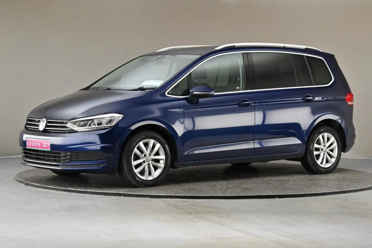 Volkswagen Touran 1.4 TSI DSG Trendline reverse C - Image 4