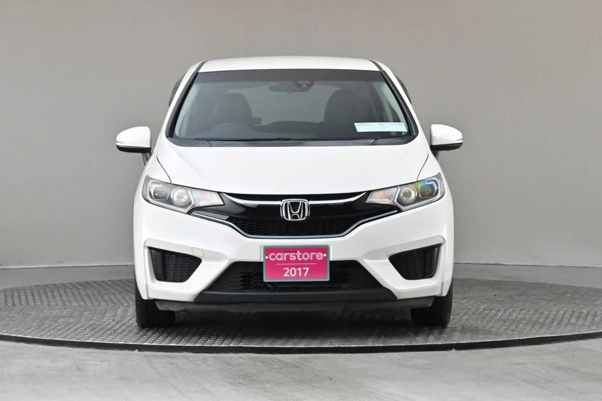 Honda Fit 1.5 Hybrid  half Leather reverse Cam pr - Image 2