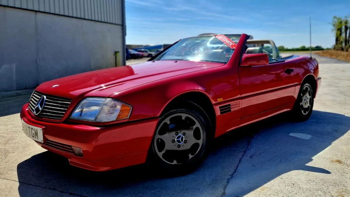 🔥 For Sale: 1995 Mercedes-Benz SL280 Convertible - Image 3