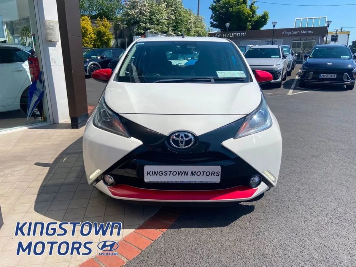 Toyota AYGO 1.0 X-play 4DR - Image 2