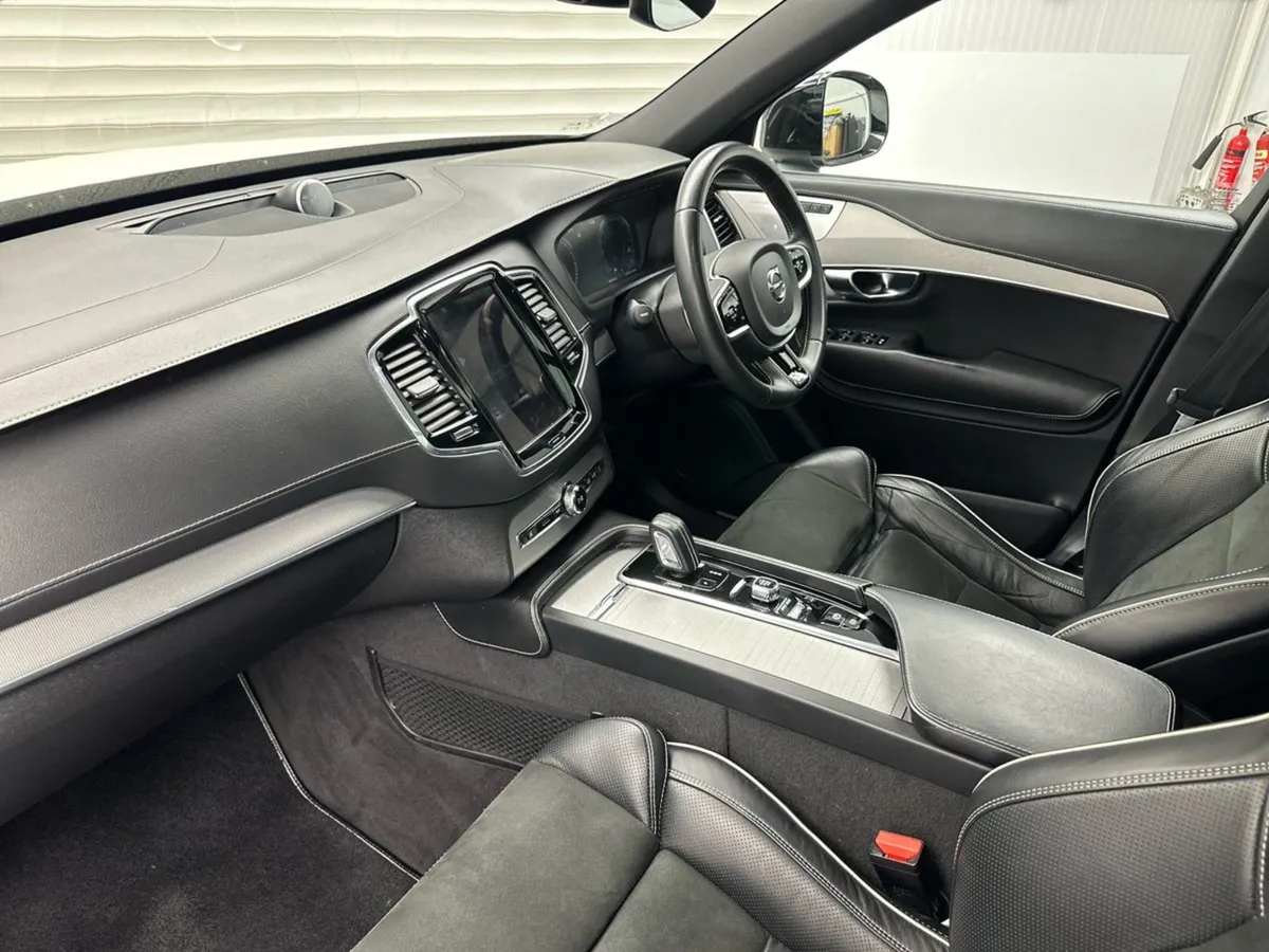 Volvo XC90 B5 AWD R-design  diesel   195 P/W - Image 4