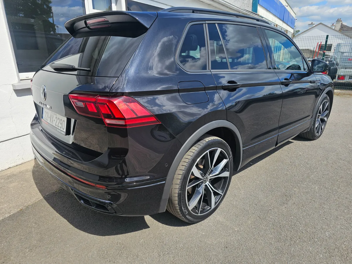 2022 Volkswagen Tiguan 2.0Tdi RLine Black Edition - Image 3