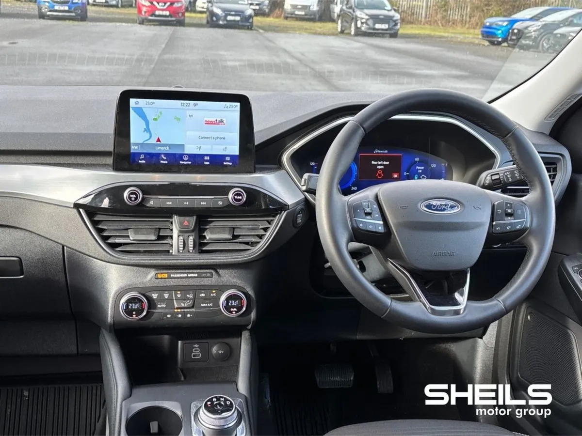 Ford Kuga 2.5 Duratec 190PS Fhev Titanium Auto - Image 3