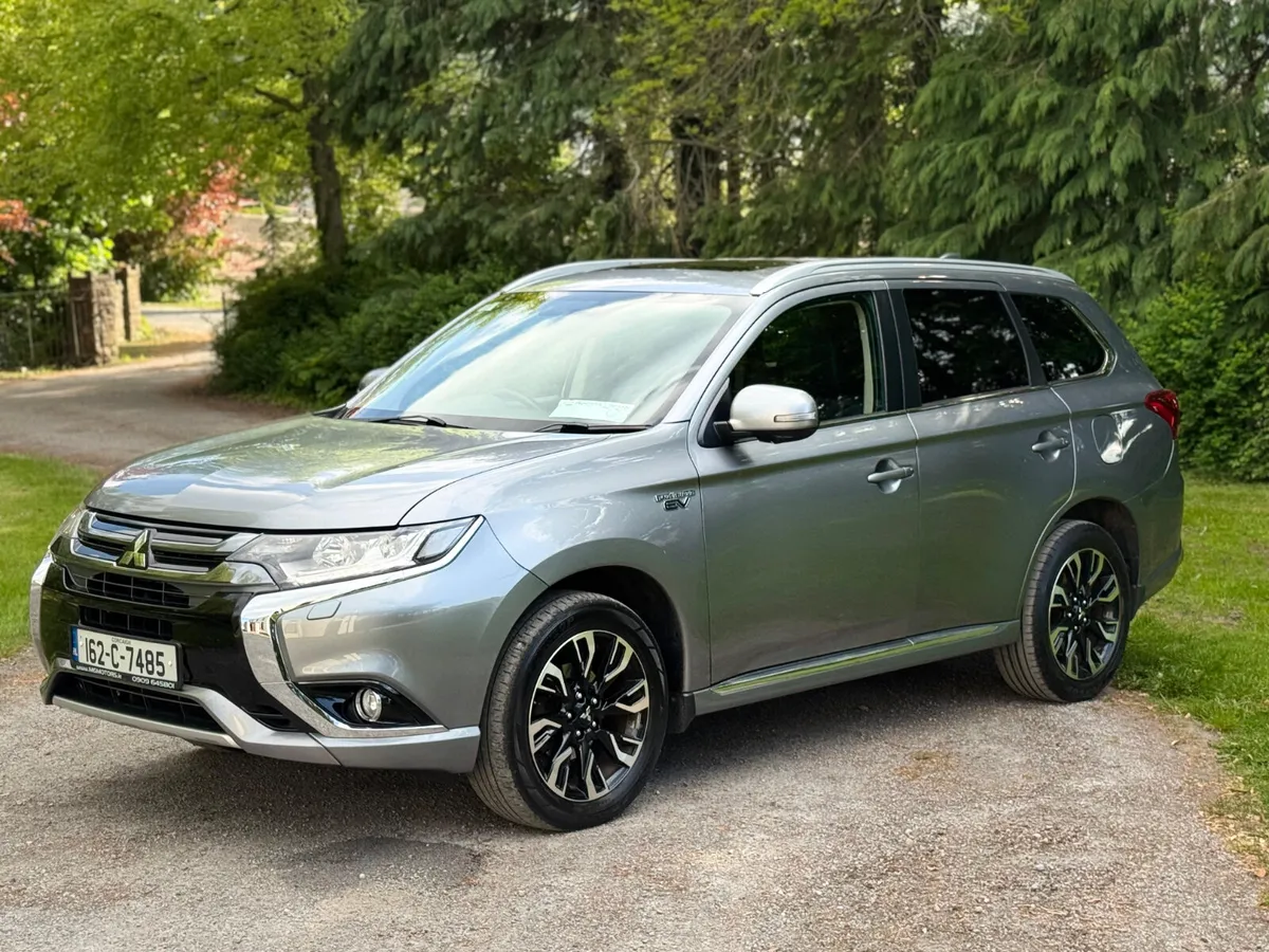 2016 MITSUBISHI OUTLANDER 2.0 HYBRID - Image 3