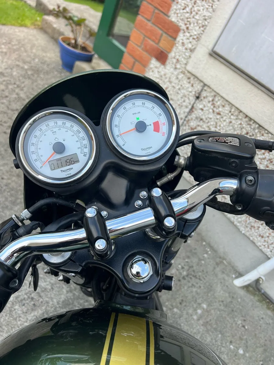 Triumph thruxton 900cc - Image 4