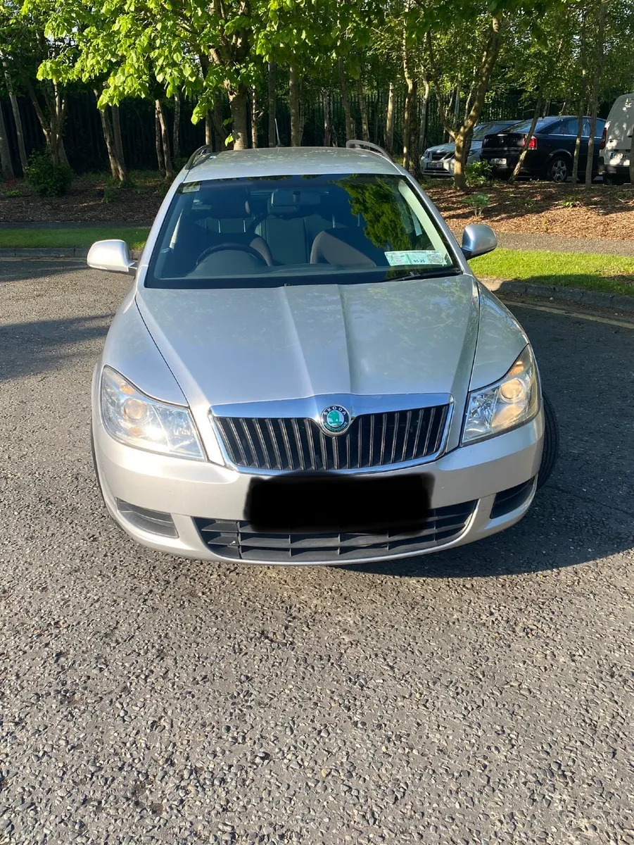 Skoda Octavia 2012 - Image 2