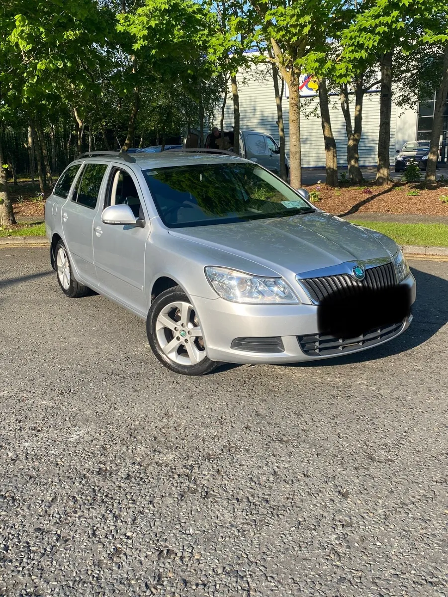 Skoda Octavia 2012 - Image 1
