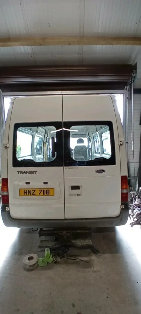 Transit van - Image 2