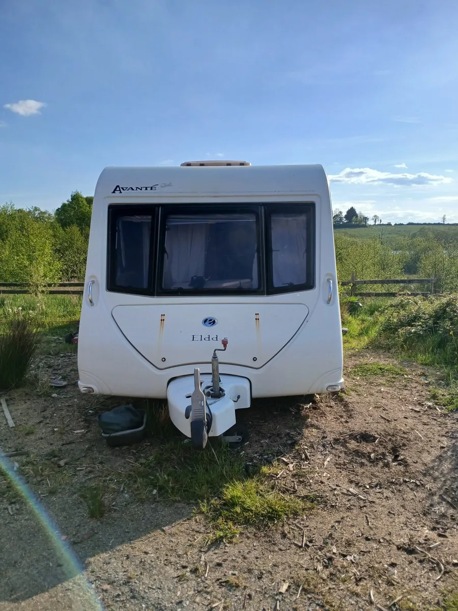 Caravan - Image 1