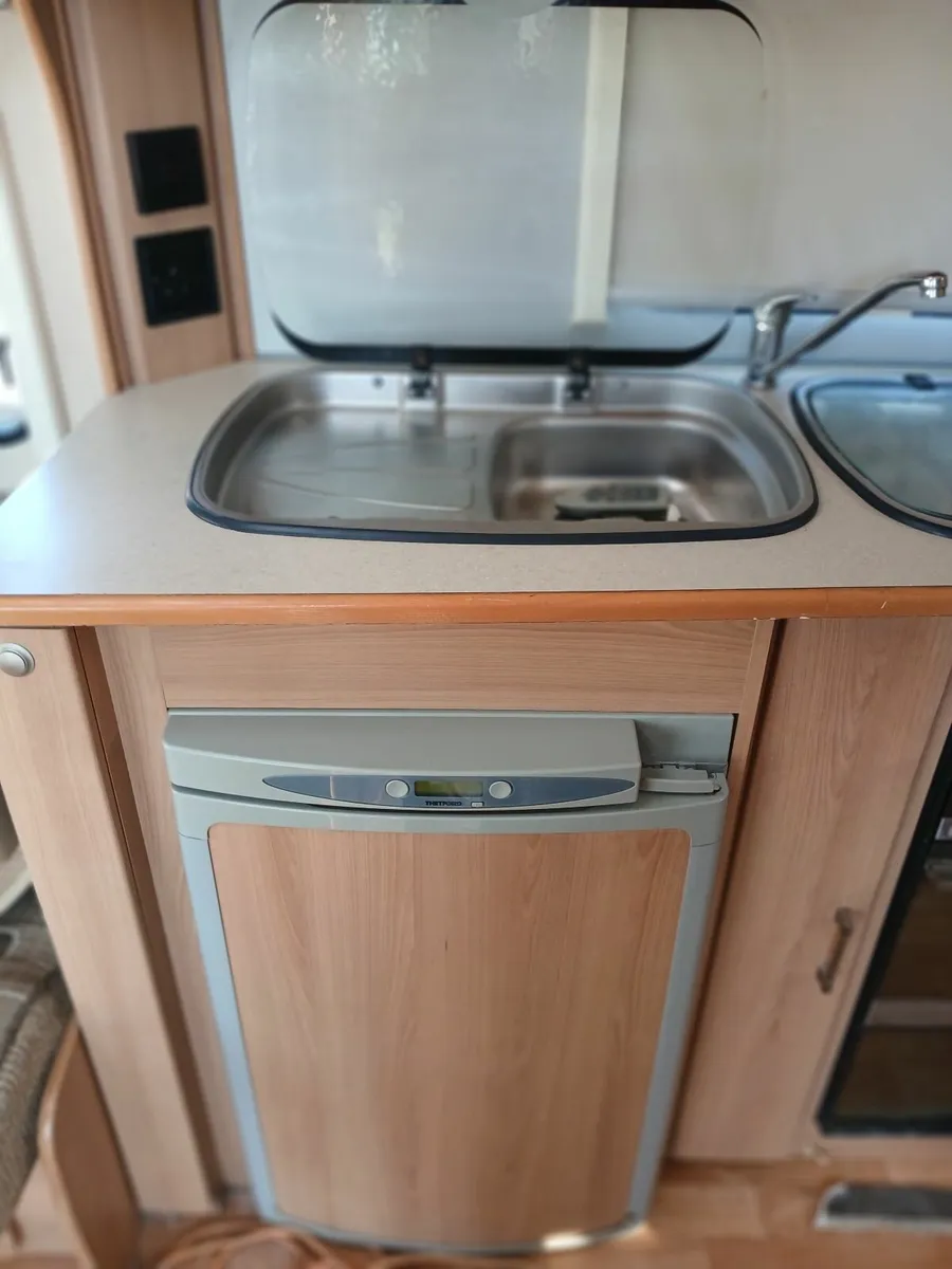 Caravan - Image 4