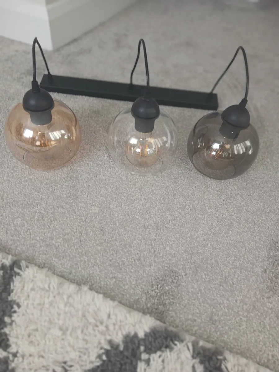Dining room lights, energy saving bulbs included