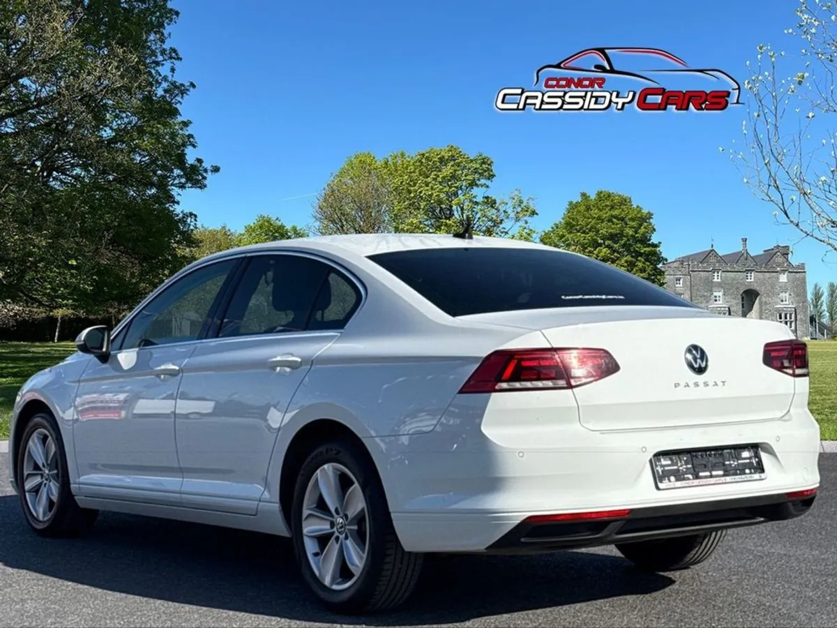 Volkswagen Passat SE NAV TDI DSG  202 Reg  Only 5 - Image 3