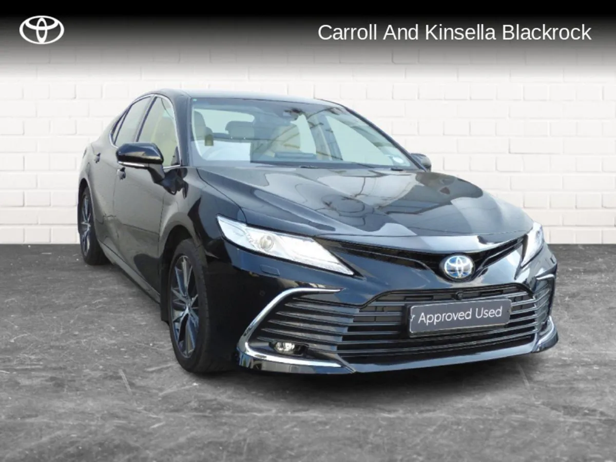 Toyota Camry Hybrid Platinum - Image 1
