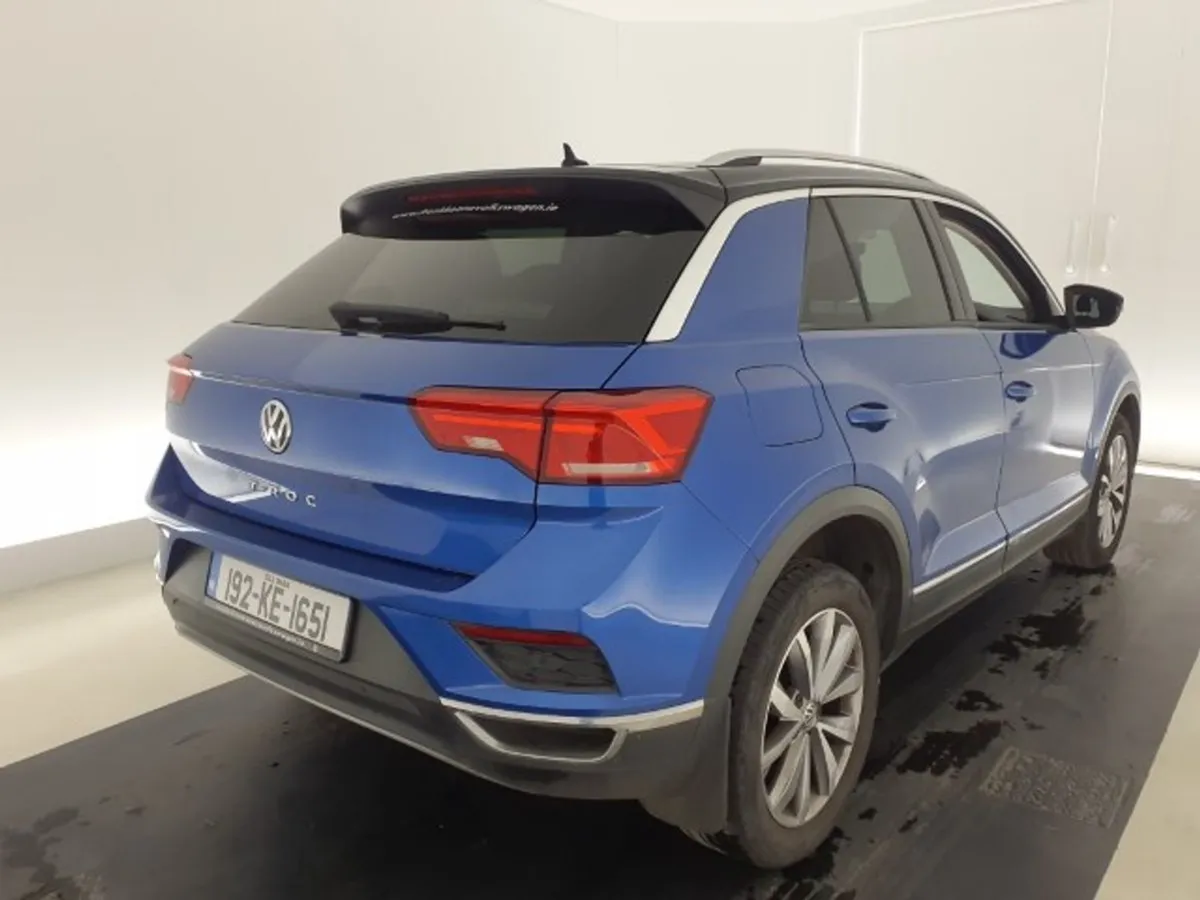 Volkswagen T-Roc Design 1.0 Tsi Manual 6speed Fwd - Image 3