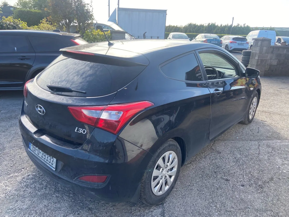 2015 Hyundai i30 van - Image 4