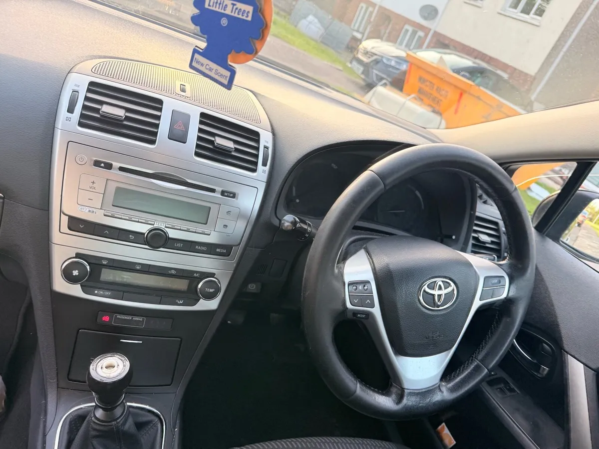 Car - Image 4