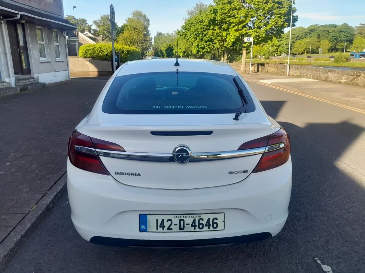 142 Opel Insignia 2.0Diesel NCT 11,25 Tax 11,25 - Image 2