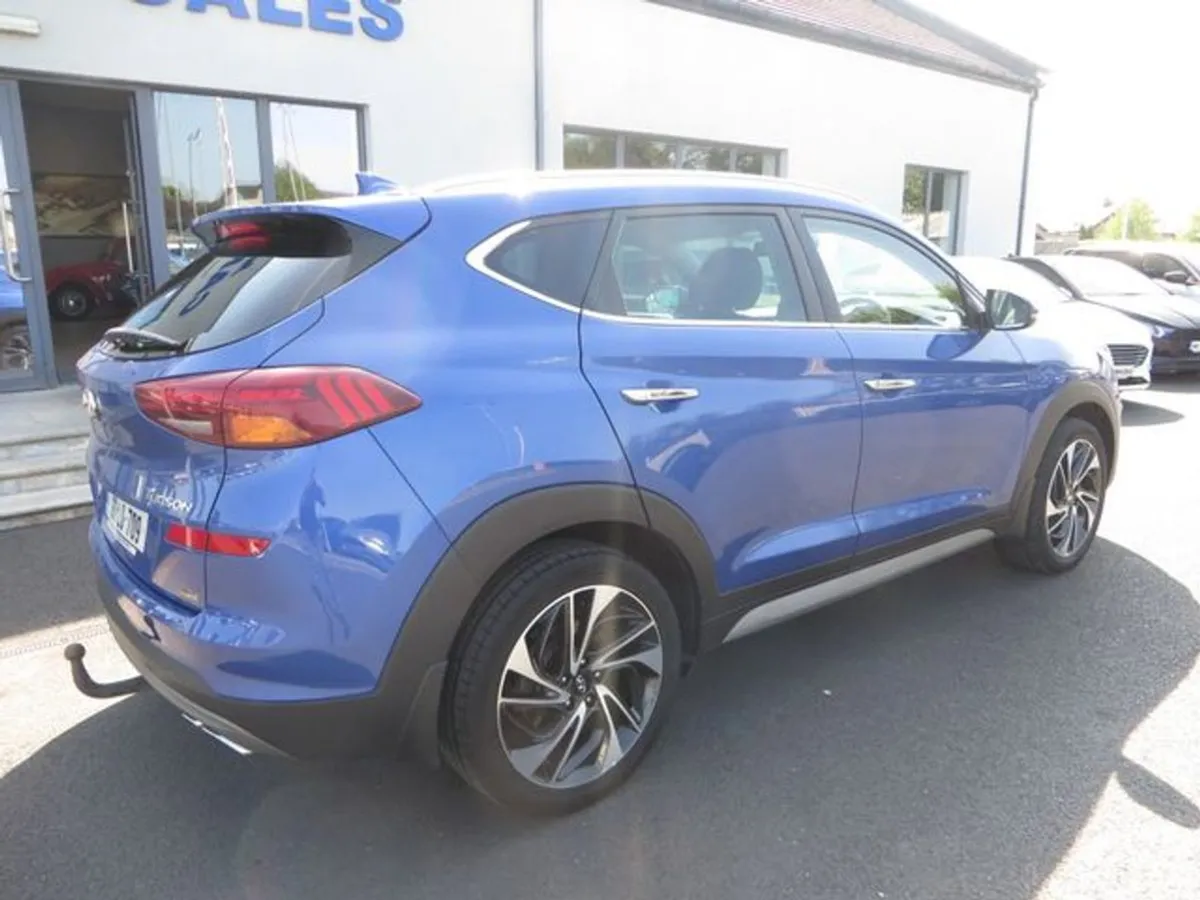 Hyundai Tucson 2WD Executive Plus DCT 5DR Auto // - Image 3
