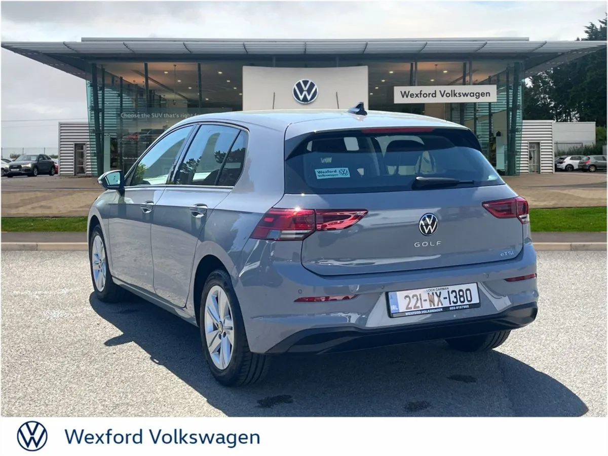 Volkswagen Golf 1.0 Etsi 110HP Life DSG Mhev - Image 4