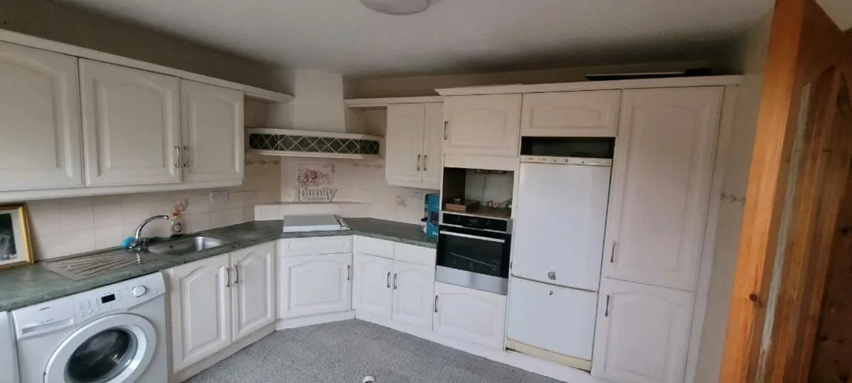 Kitchen - Image 2