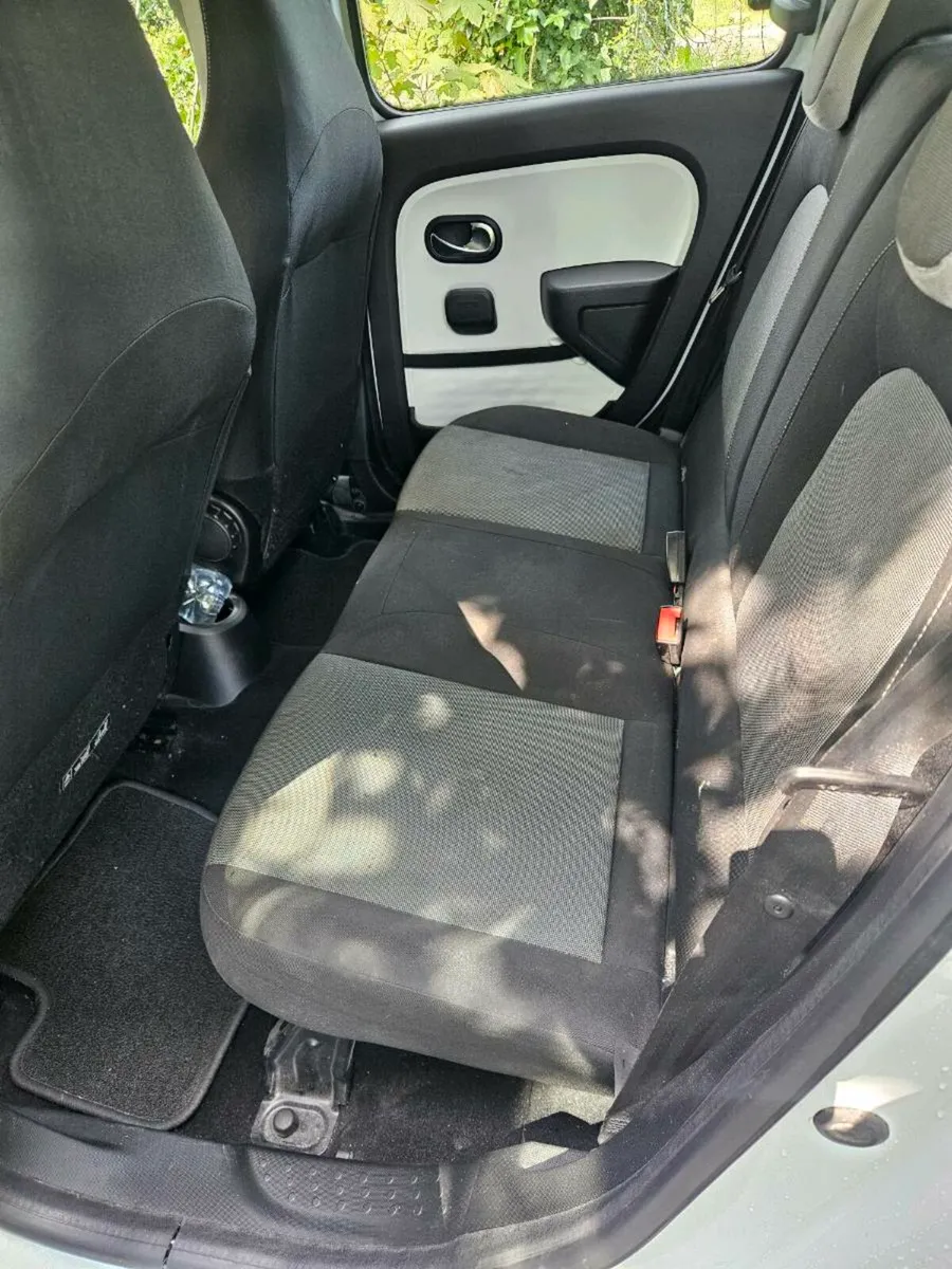 Renault twingo 1.0 5dr Hatchback - Image 4