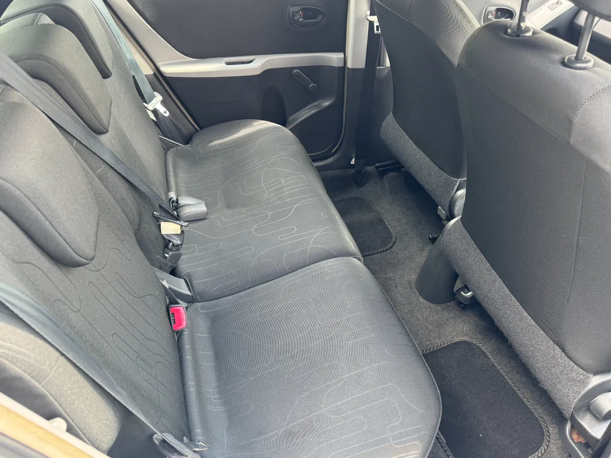 2010 Toyota Yaris 1.0 1 Owner From New - Image 4