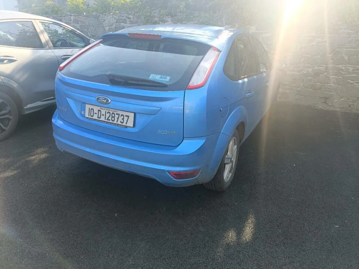 2010 ford focus - Image 3